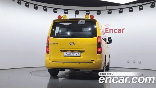 Hyundai Starex 2018 thumb 3