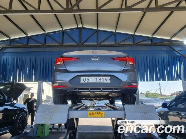 Hyundai Avante 2018 thumb 2
