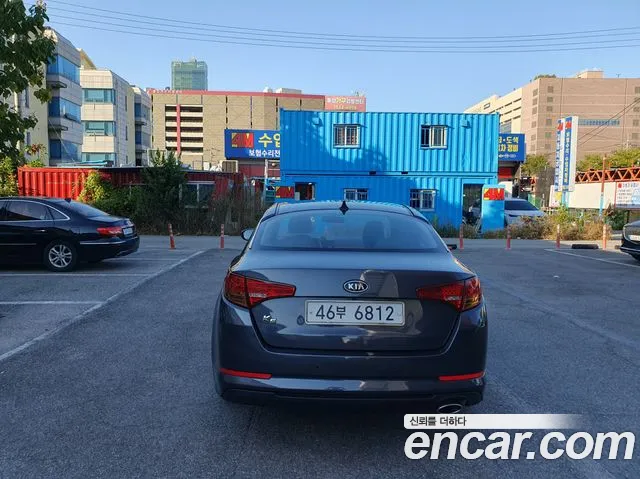 Kia K5 2010 thumb 6