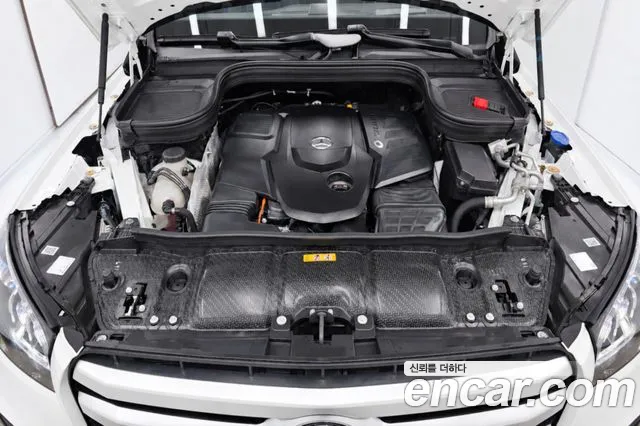 Mercedes-Benz GLS 2025 thumb 6