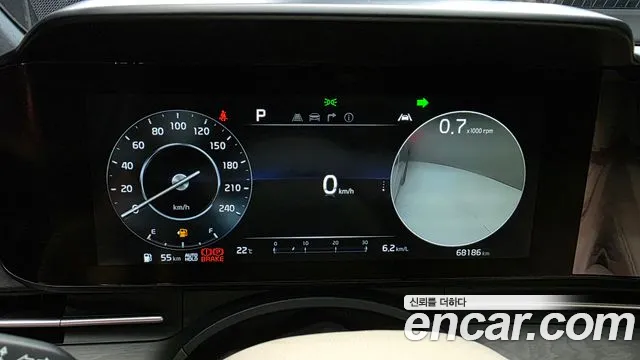 Kia Carnival 2022 thumb 8