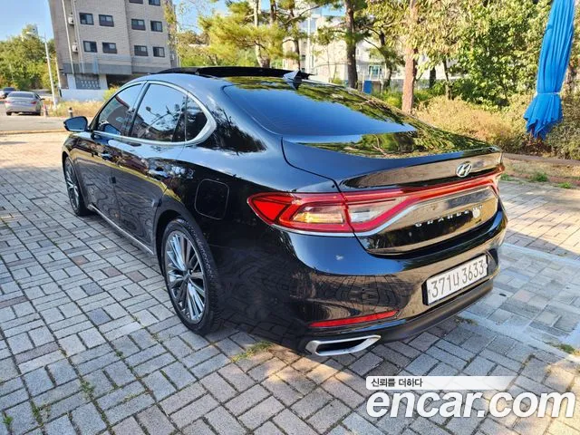 Hyundai Grandeur 2017 thumb 4