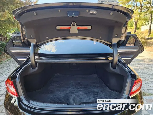 Hyundai Grandeur 2017 thumb 9