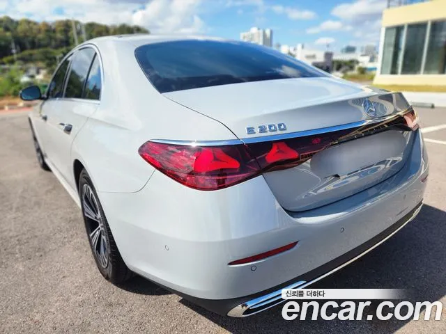 Mercedes-Benz E-Класс 2025 thumb 4