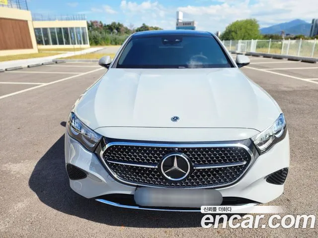 Mercedes-Benz E-Класс 2025 thumb 12