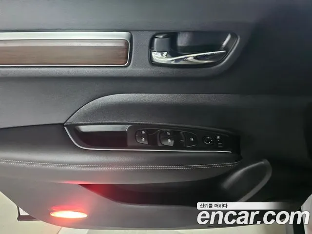 Renault-KoreaSamsung Koleos 2019 thumb 10