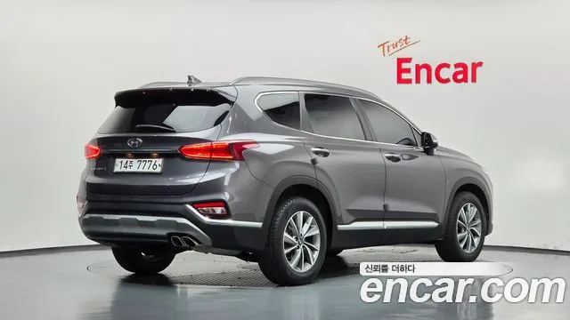 Hyundai Santa Fe 2019 thumb 2