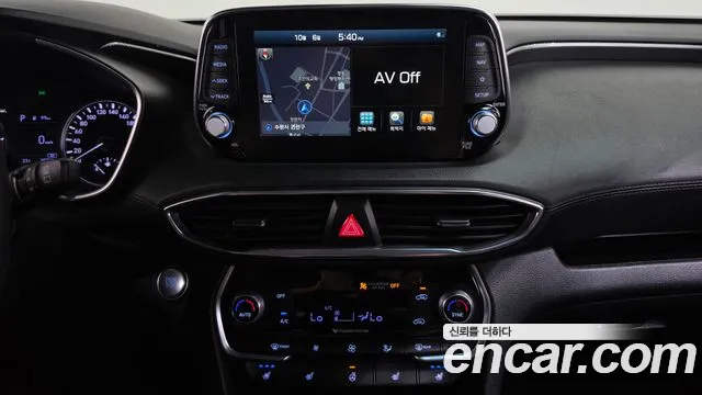Hyundai Santa Fe 2019 thumb 12