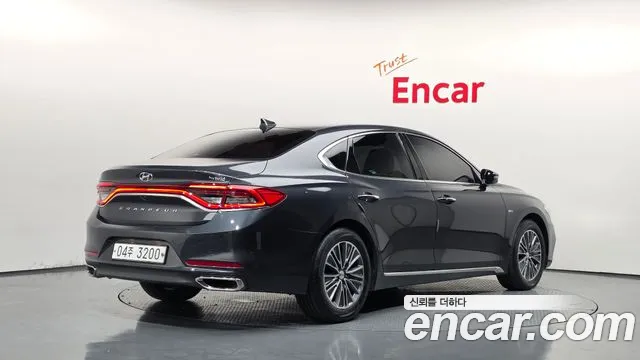 Hyundai Grandeur 2017 thumb 2