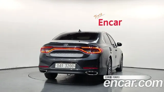 Hyundai Grandeur 2017 thumb 4