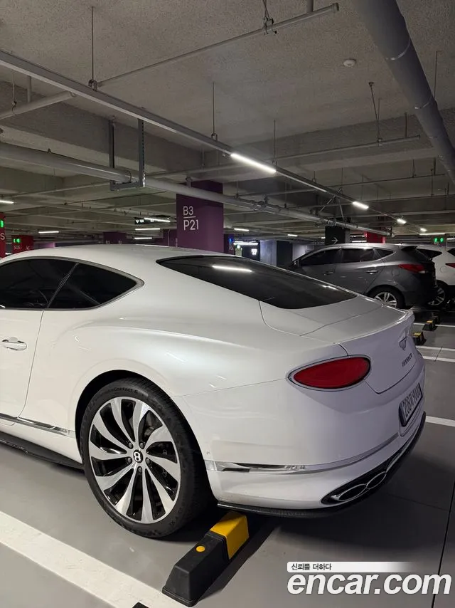 Bentley Continental 2022 thumb 4