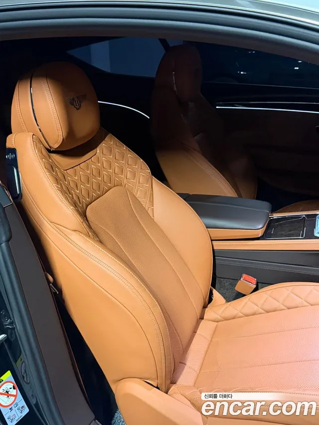 Bentley Continental 2022 thumb 7