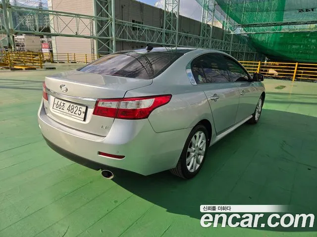 Renault-KoreaSamsung SM5 2010 thumb 6