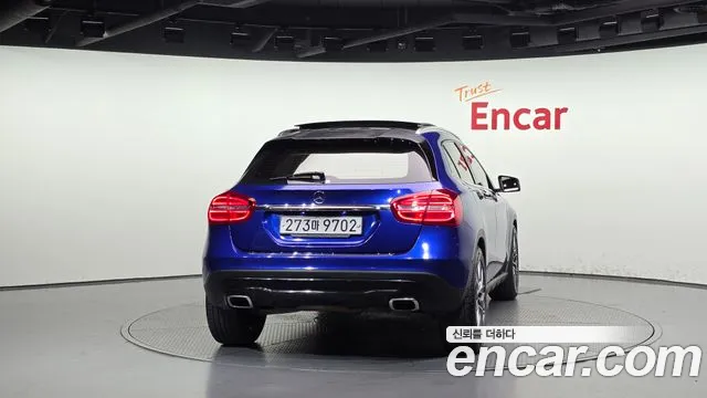 Mercedes-Benz GLA 2016 thumb 4