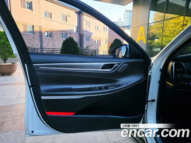 Hyundai Grandeur 2017 thumb 4
