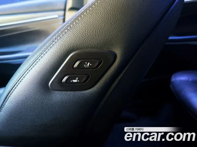 Hyundai Grandeur 2017 thumb 10