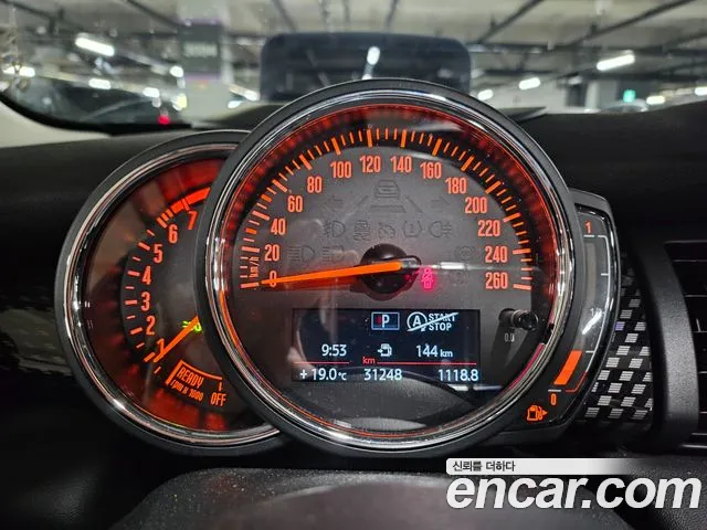 MINI Hatch 2019 thumb 5