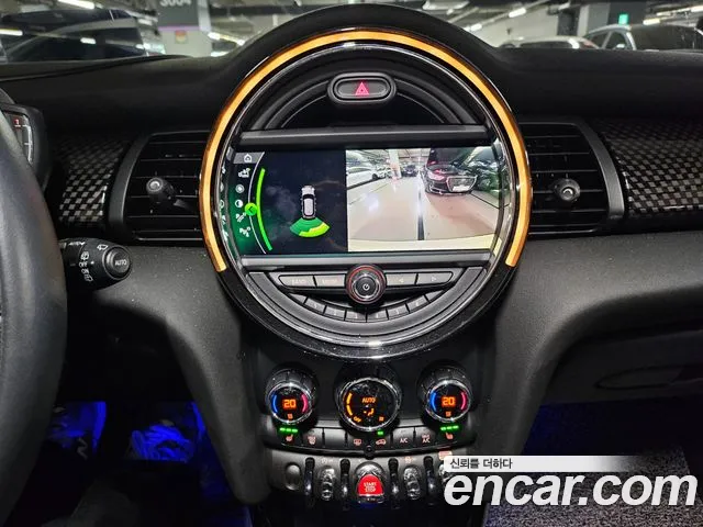 MINI Hatch 2019 thumb 6