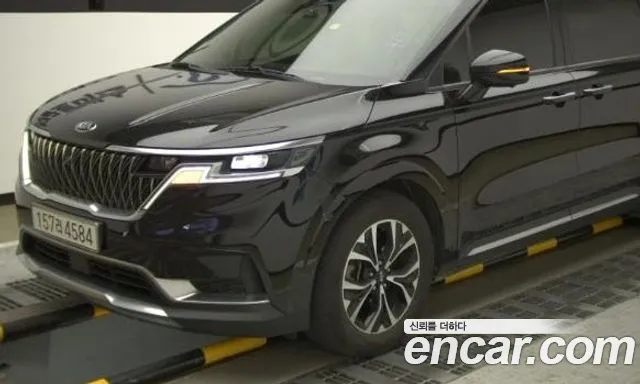 Kia Carnival 2021 thumb 11