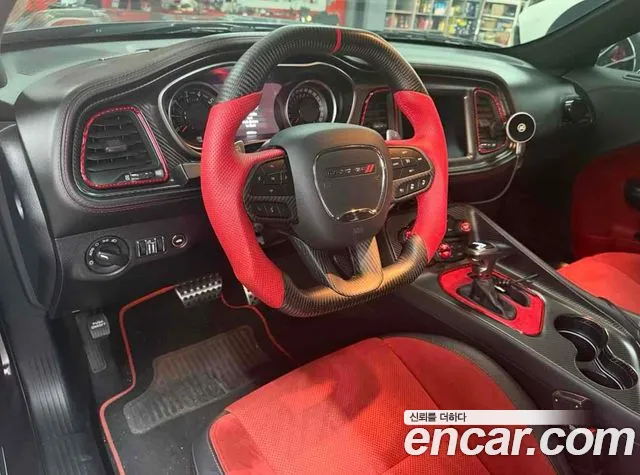 Dodge Challenger 2020 thumb 4