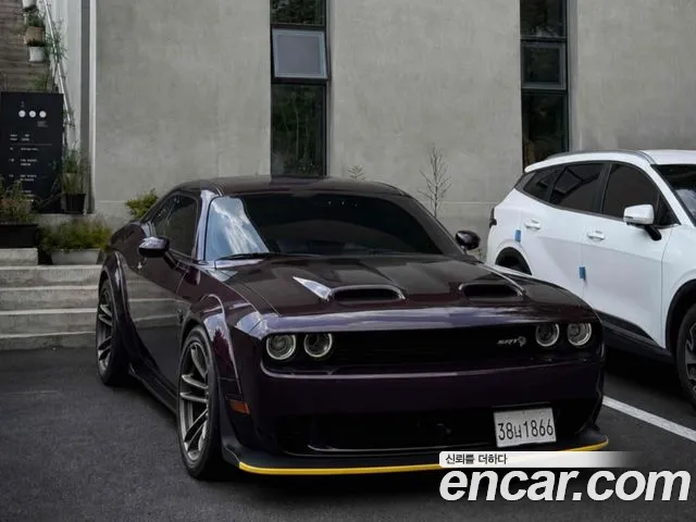 Dodge Challenger 2020 thumb 9