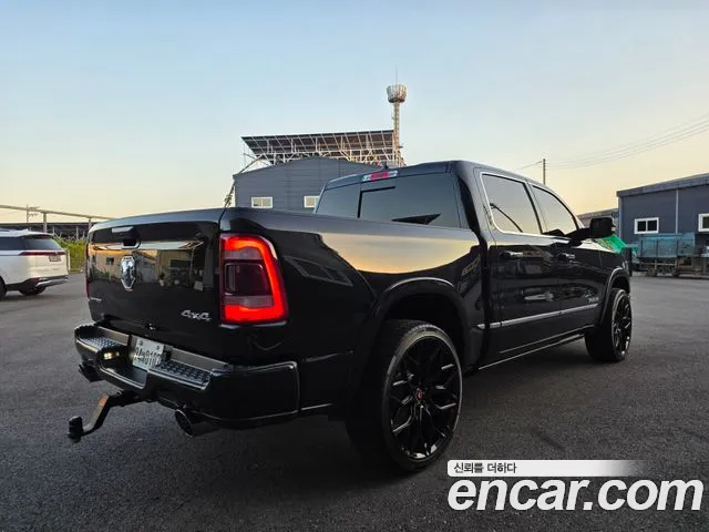 Dodge Ram Pick Up 2018 thumb 2