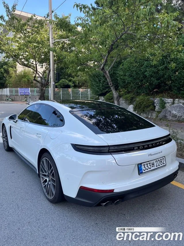 Porsche Panamera 2025 thumb 3