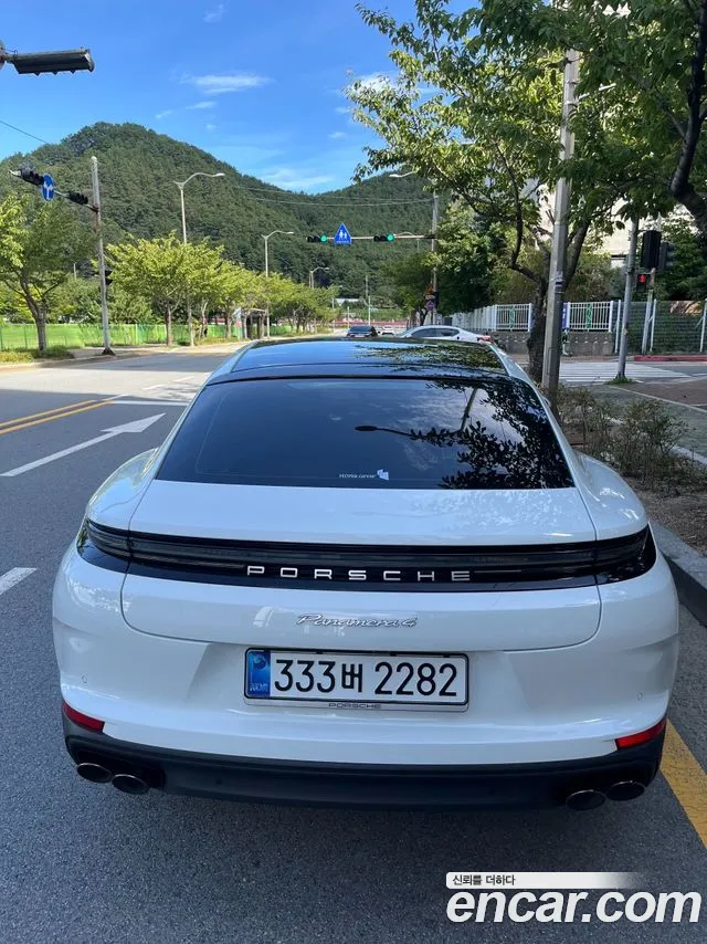 Porsche Panamera 2025 thumb 4