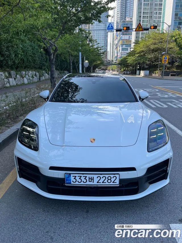 Porsche Panamera 2025 thumb 12