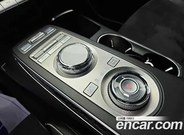 Genesis GV70 2021 thumb 8