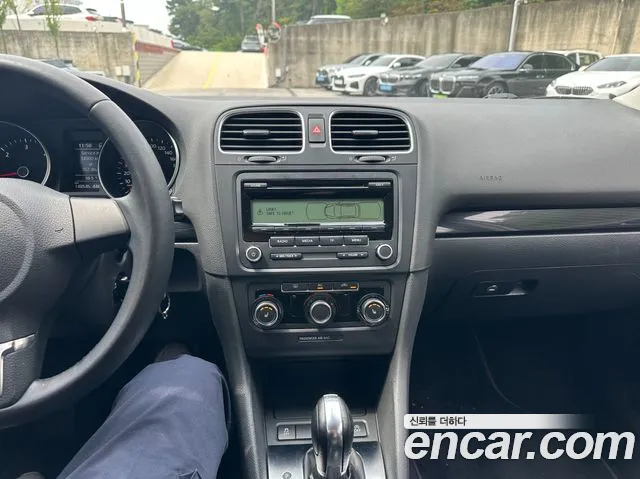 Volkswagen Golf Sportsvan 2011 thumb 5