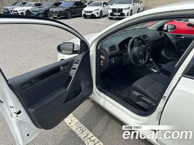 Volkswagen Golf Sportsvan 2011 thumb 6