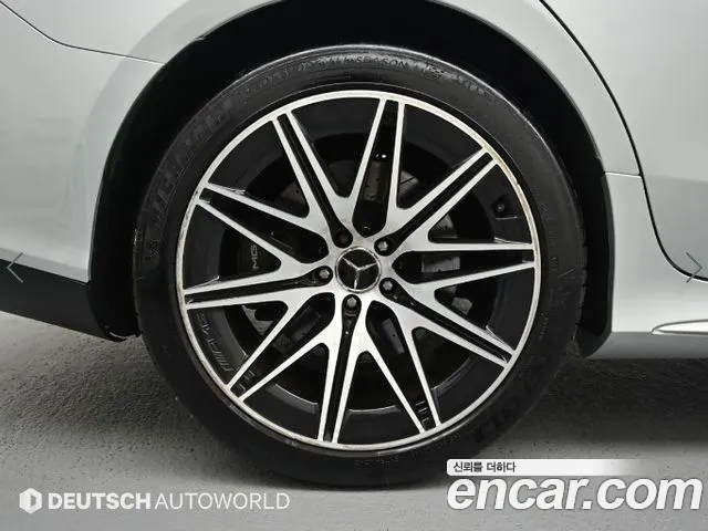 Mercedes-Benz AMG GT 2020 thumb 6