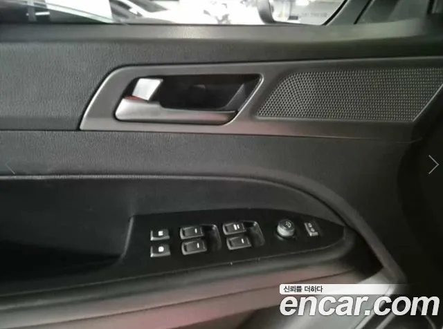 KG_Mobility_Ssangyong Rexton 2022 thumb 9