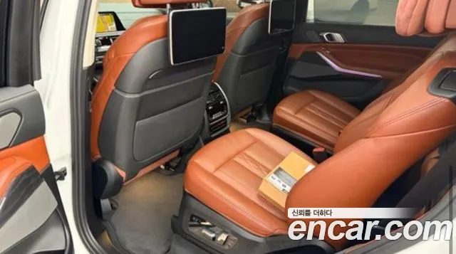 BMW X7 2020 thumb 2