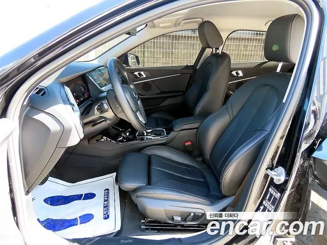 BMW 1-Series 2022 thumb 5