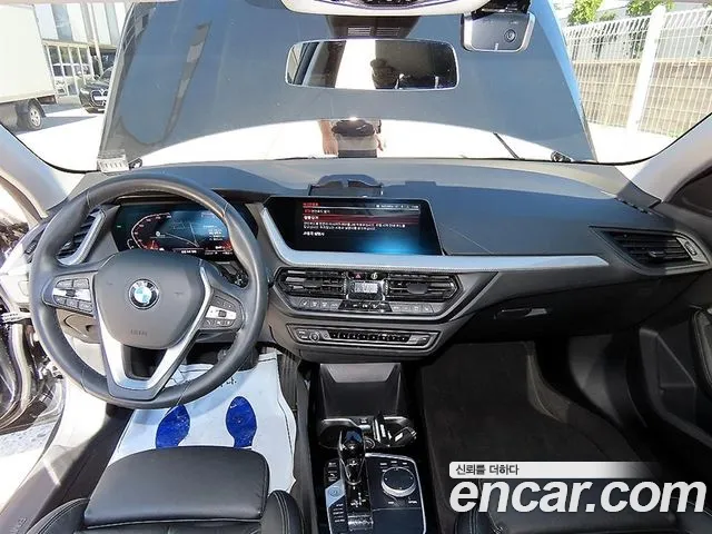 BMW 1-Series 2022 thumb 7