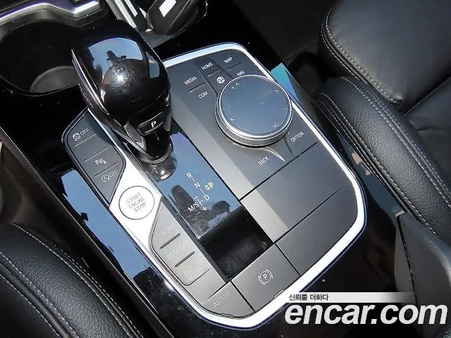 BMW 1-Series 2022 thumb 10