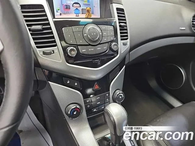 ChevroletGMDaewoo Cruze 2011 thumb 10