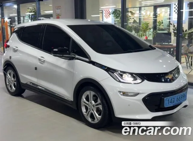 ChevroletGMDaewoo Bolt 2020 thumb 2