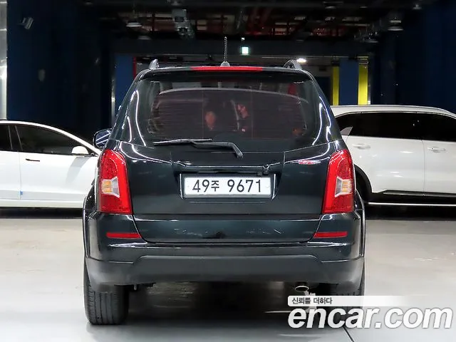 KG_Mobility_Ssangyong Rexton 2012 thumb 3