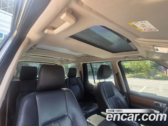Land Rover Discovery 2015 thumb 12