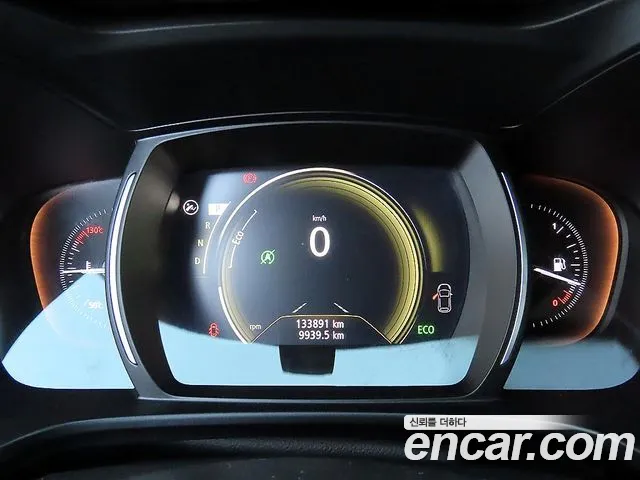 Renault-KoreaSamsung Koleos 2016 thumb 9