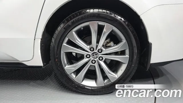 Toyota Sienna 2024 thumb 5