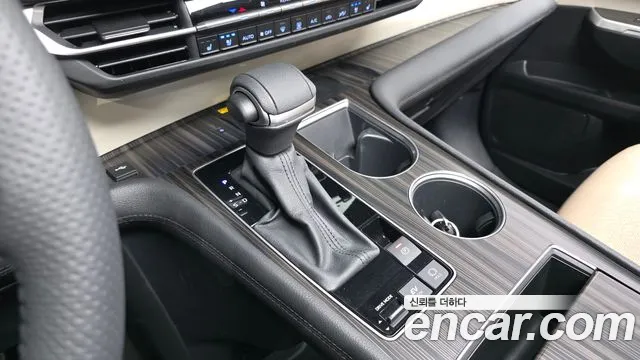 Toyota Sienna 2024 thumb 9