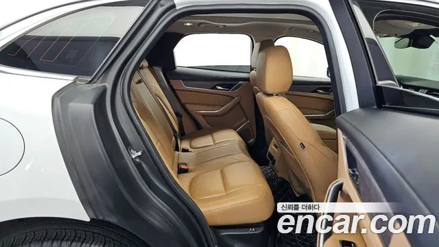 Jaguar F-Pace 2022 thumb 12