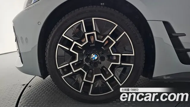 BMW i4 2025 thumb 4