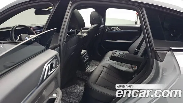 BMW i4 2025 thumb 10