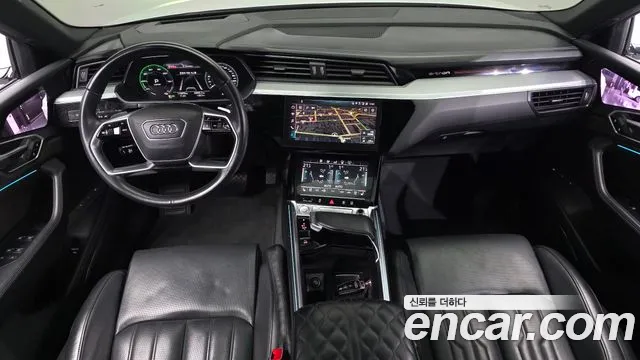 Audi e-tron 2020 thumb 7