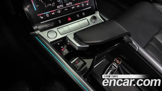 Audi e-tron 2020 thumb 9
